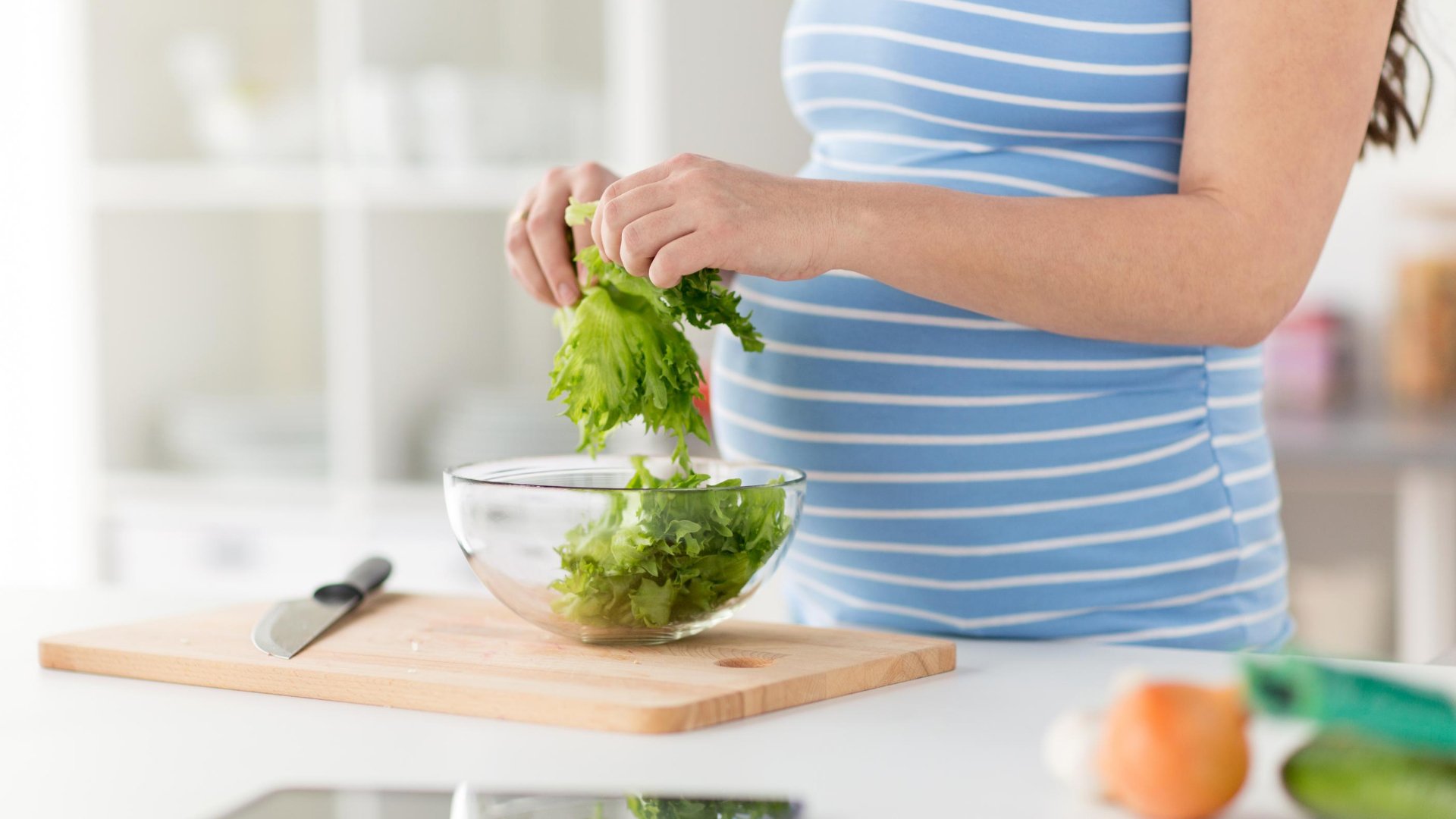 ¿Qué alimentos están prohibidos durante el embarazo?